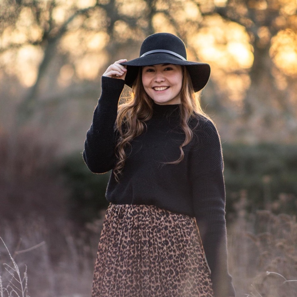Meet your Posher, Caroline